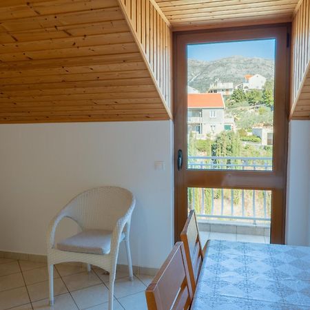 Apartments Liza Кавтат Стая снимка