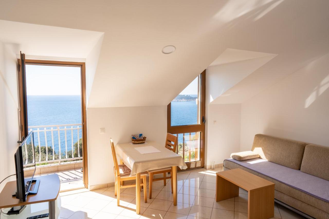 Apartments Liza Кавтат Екстериор снимка